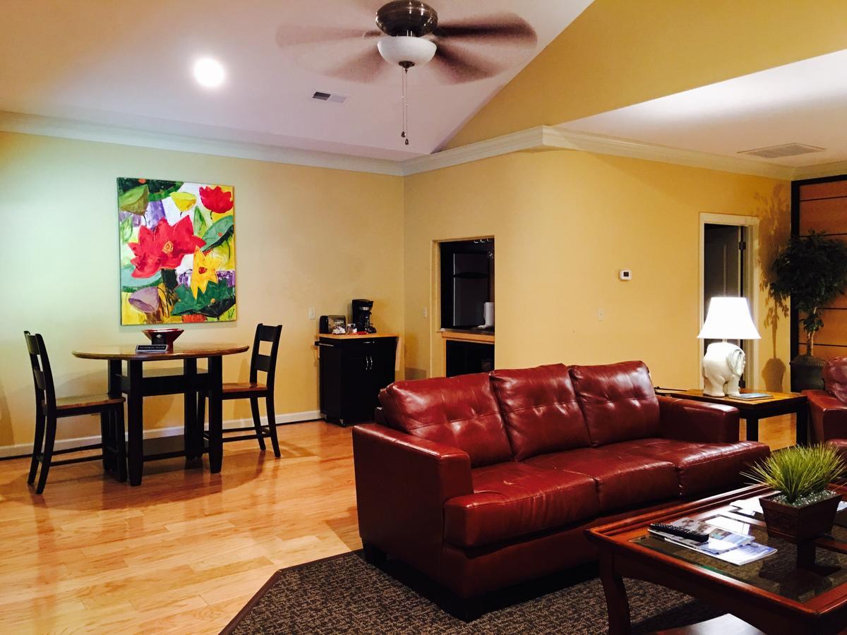 Southern Comfort Suites Mayfield Екстериор снимка