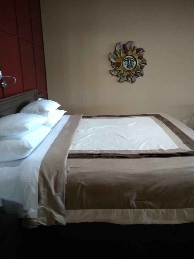 Southern Comfort Suites Mayfield Екстериор снимка