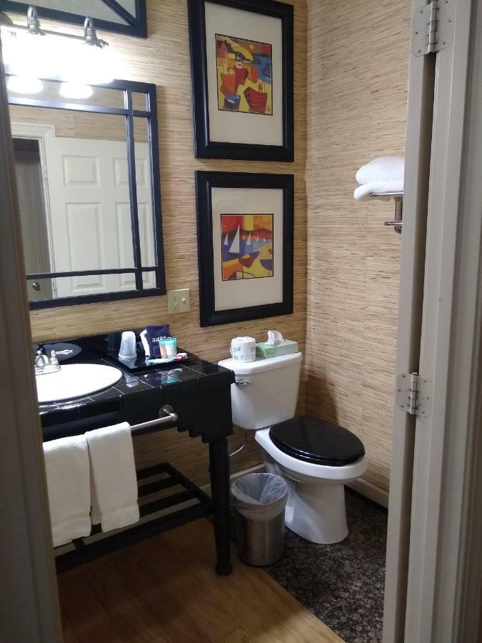 Southern Comfort Suites Mayfield Екстериор снимка